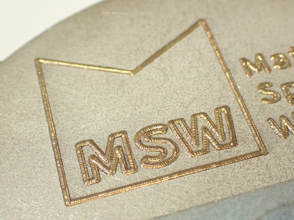 ステンレス板への銅合金の肉盛り ステンレス板への銅合金の肉盛り