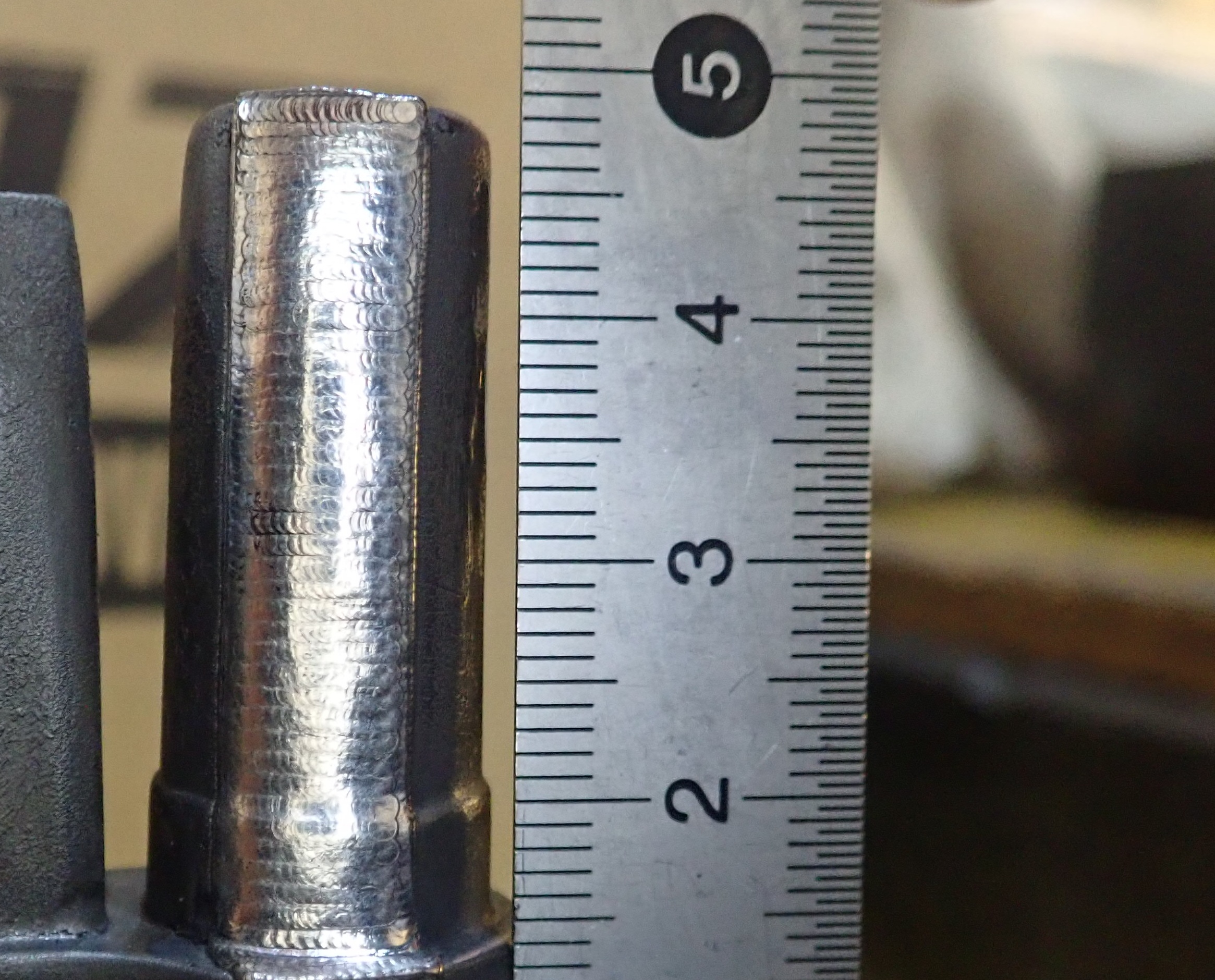 ボス形状への肉盛り溶接 ボス形状への肉盛り溶接