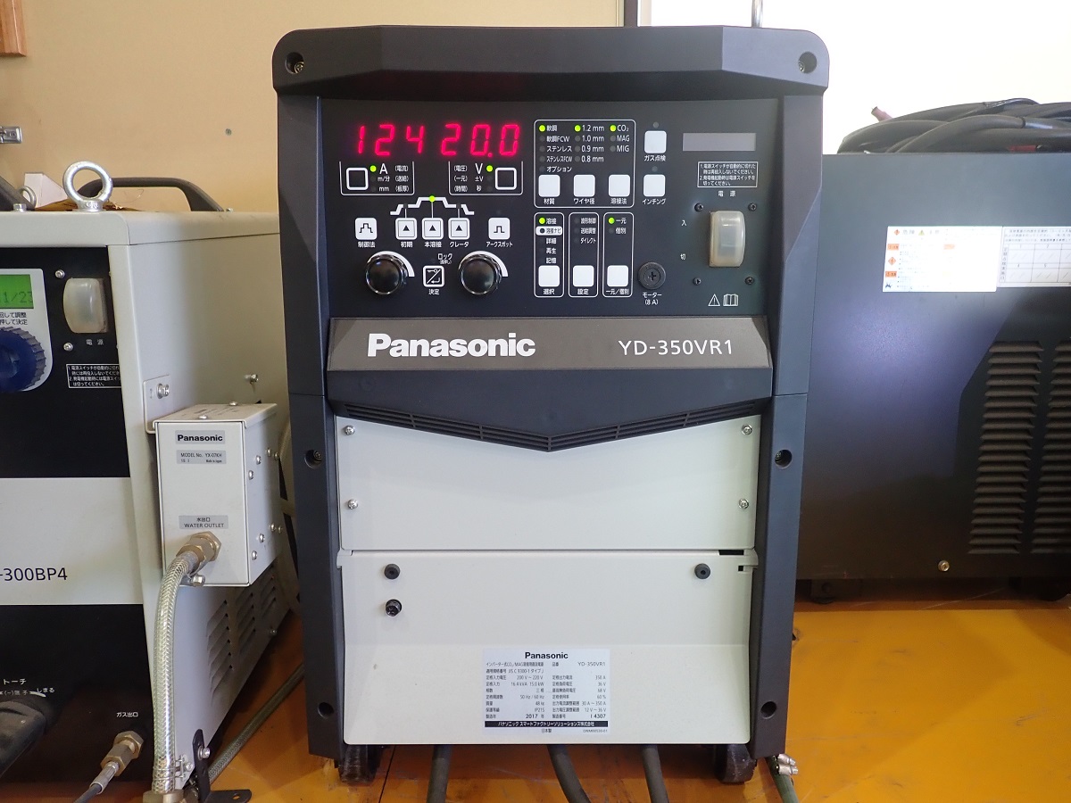半自動溶接機（Panasonic製）　YD-350VR1